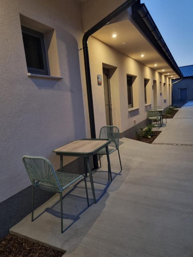 Haus Weiss Bei Julia Daire Sankt Andrä bei Frauenkirchen Dış mekan fotoğraf